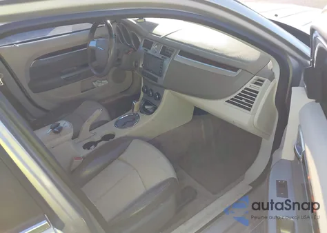 2008 Chrysler Sebring Limited z USA, uszkodzony, nr VIN 1C3LC66K28N240489